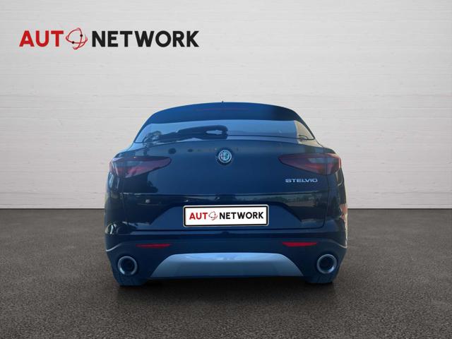 ALFA ROMEO Stelvio usata, con Autoradio