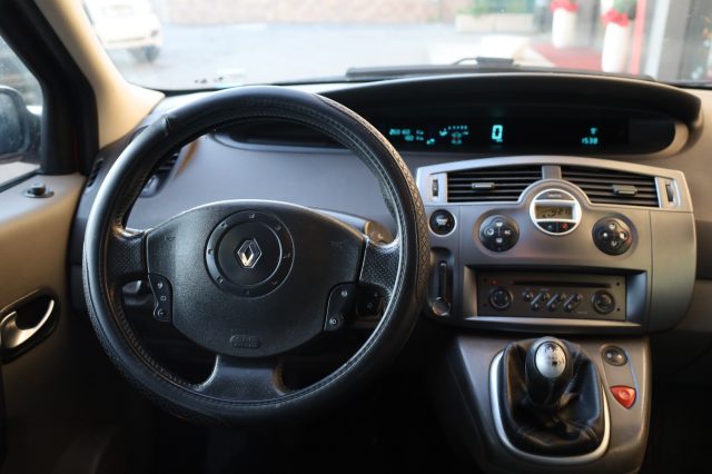 RENAULT Scenic usata, con Alzacristalli elettrici