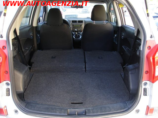 SUBARU Trezia usata 15