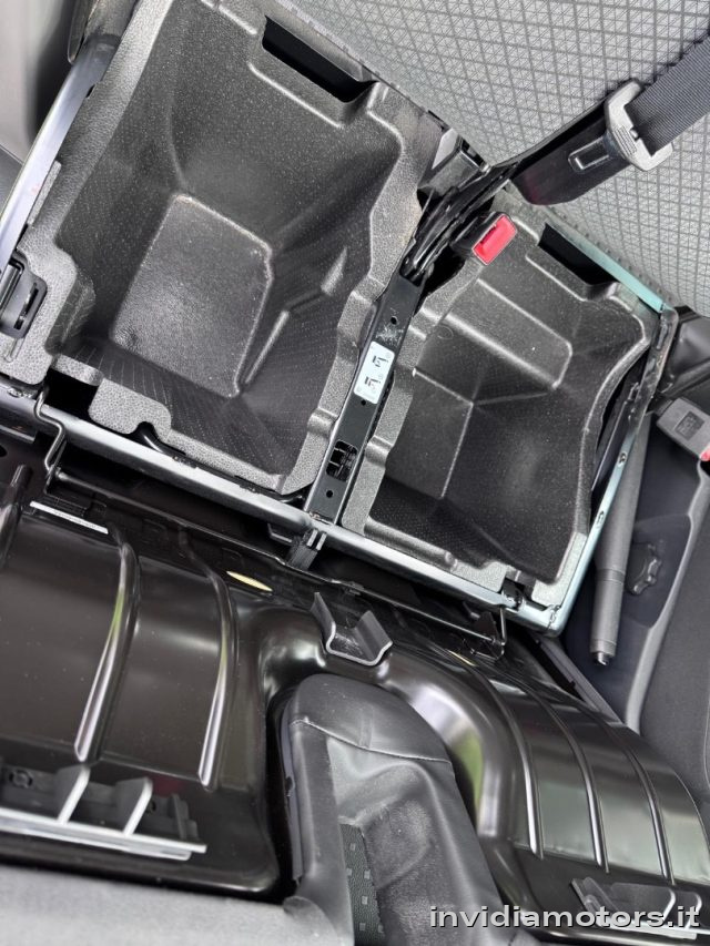 VOLKSWAGEN T6.1 usata, con ESP