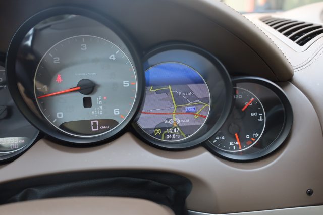 PORSCHE Cayenne usata, con Volante multifunzione