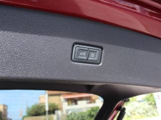 AUDI SQ8 usata, con Sensori di parcheggio anteriori