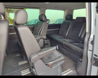 VOLKSWAGEN Multivan usata 17