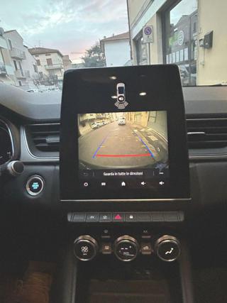 RENAULT Captur usata, con Touch screen