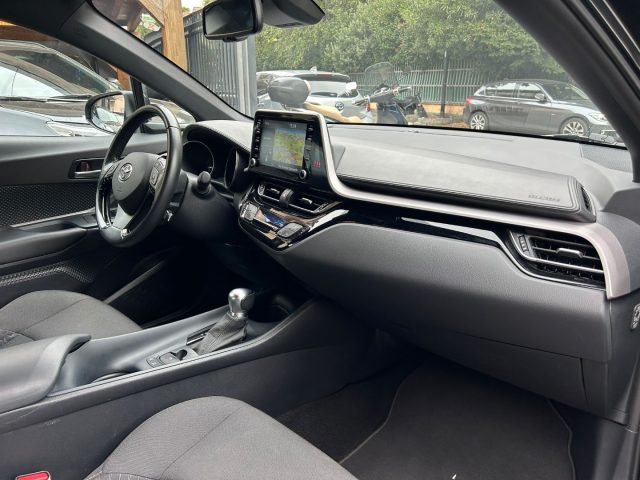 TOYOTA C-HR usata, con Climatizzatore