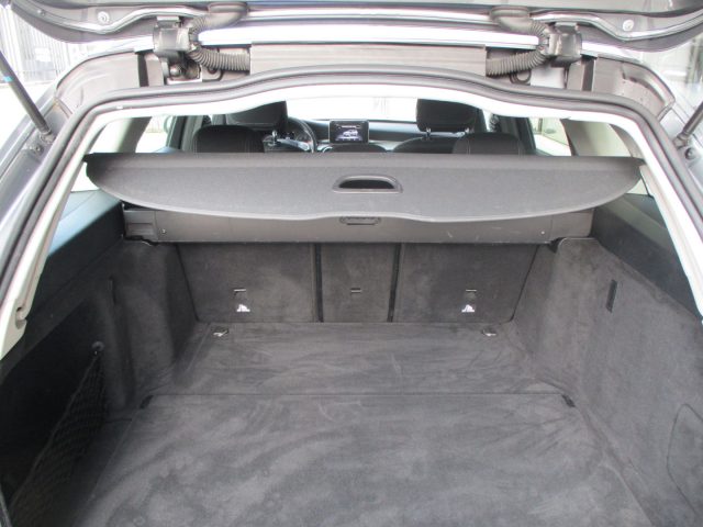 MERCEDES-BENZ C 200 usata, con Chiusura centralizzata