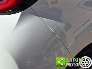 TOYOTA Yaris usata, con Hill holder