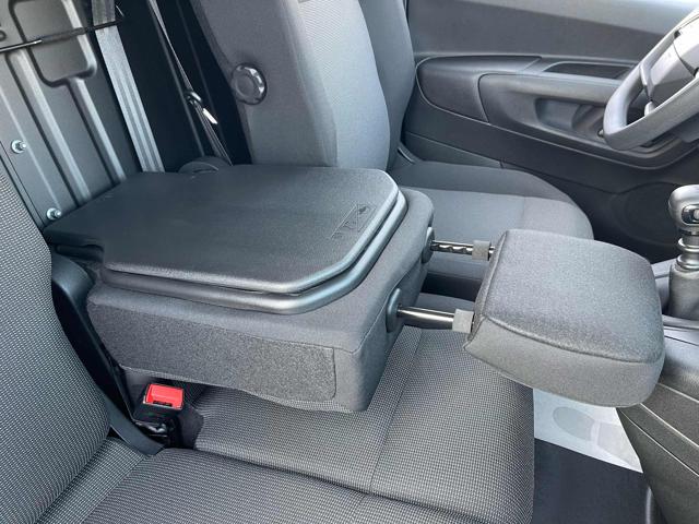 TOYOTA Proace City usata, con Specchietti laterali elettrici