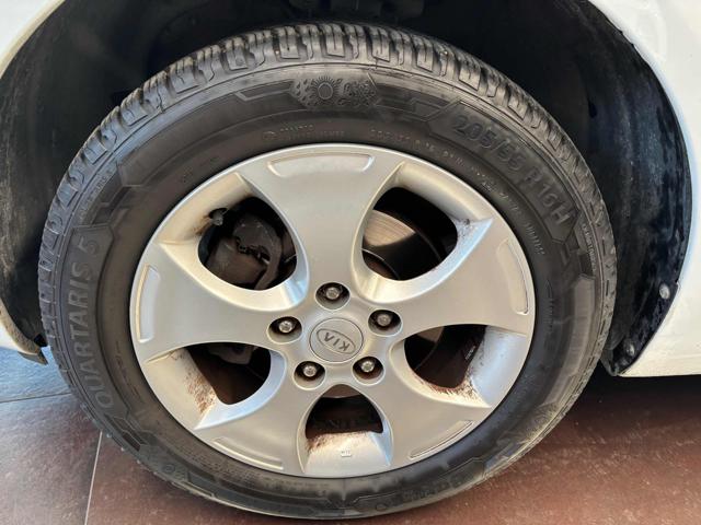 KIA Venga usata, con Autoradio