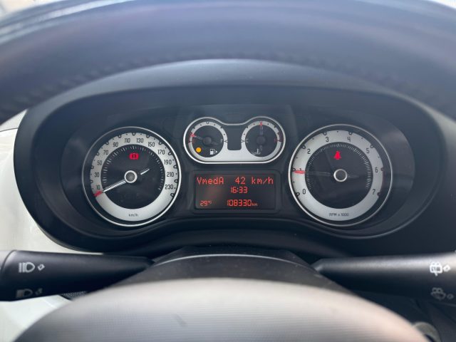 FIAT 500L usata, con USB