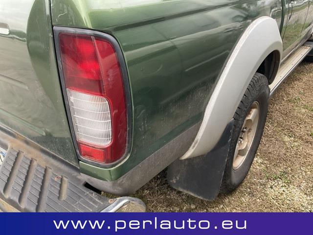 NISSAN Navara usata, con Lettore CD