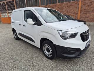 OPEL Combo usata, con Airbag