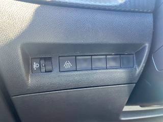 PEUGEOT 2008 usata, con Vetri oscurati