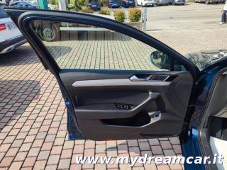 VOLKSWAGEN Passat Variant usata 29
