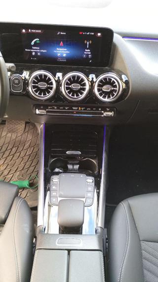 MERCEDES-BENZ EQA usata, con Controllo trazione