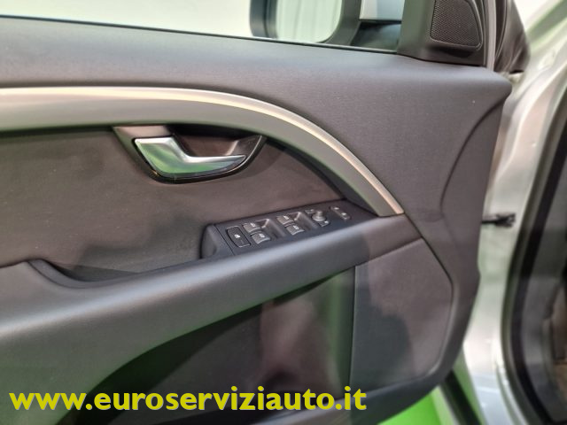 VOLVO V70 usata, con Luci diurne