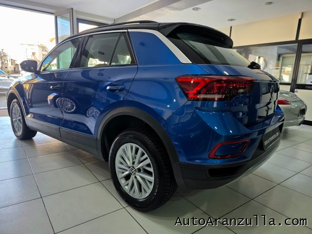 VOLKSWAGEN T-Roc usata, con Autoradio