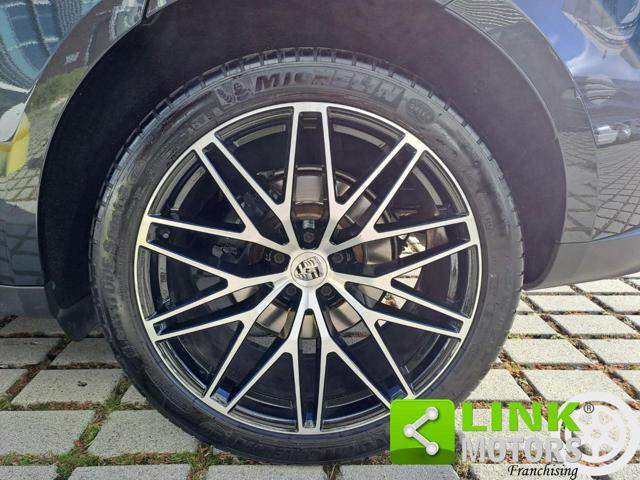 PORSCHE Macan usata 46