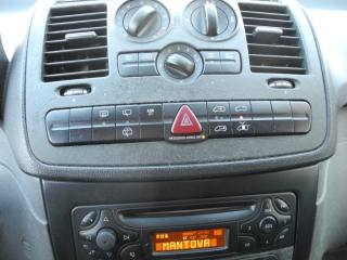 MERCEDES-BENZ Vito usata, con MP3