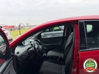 LANCIA Ypsilon usata, con ESP