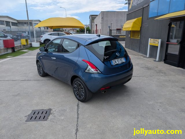 LANCIA Ypsilon usata, con MP3