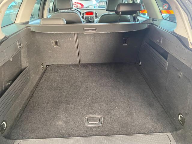 OPEL Astra usata, con Fendinebbia