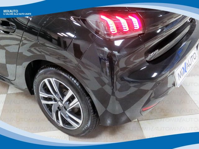 PEUGEOT 208 usata, con Interni in pelle