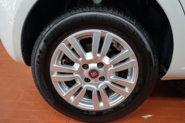 FIAT Punto usata 32
