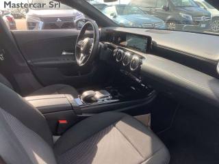 MERCEDES-BENZ CLA 180 usata, con Servosterzo