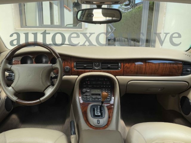 JAGUAR XJ usata, con Chiusura centralizzata