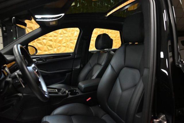 PORSCHE Macan usata 22