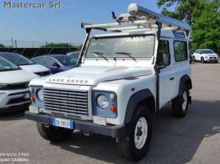 LAND ROVER Defender usata 1