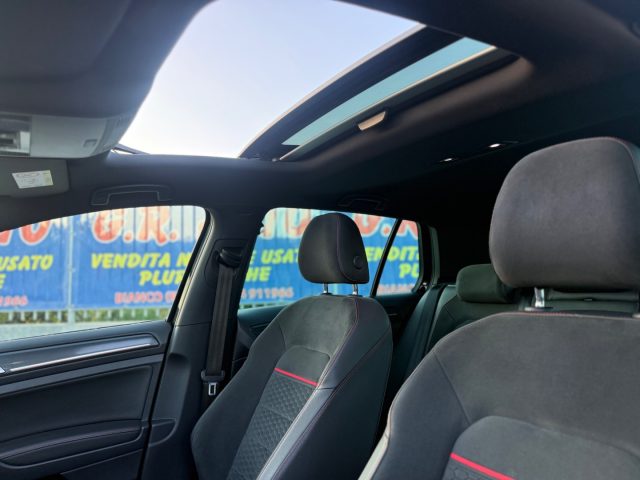 VOLKSWAGEN Golf GTI usata, con Airbag testa