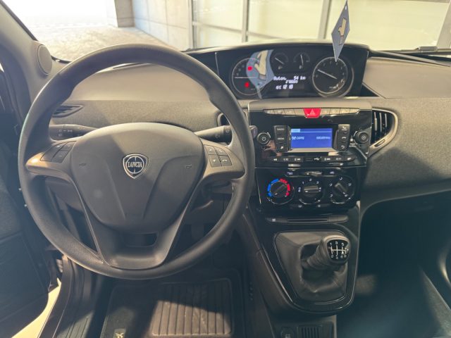 LANCIA Ypsilon usata, con USB