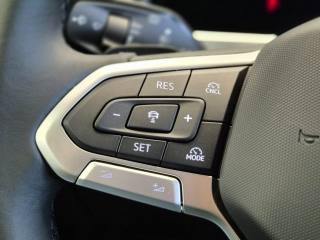 VOLKSWAGEN Passat usata, con Park Distance Control