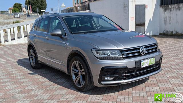 VOLKSWAGEN Tiguan usata, con Airbag laterali