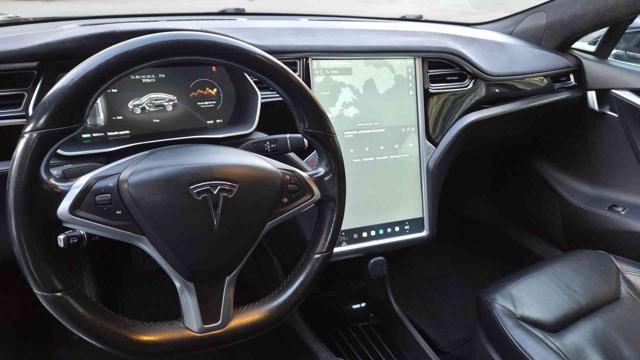 TESLA Model S usata, con Autoradio