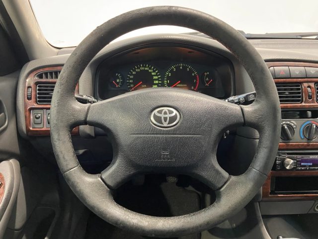 TOYOTA Avensis usata, con Climatizzatore