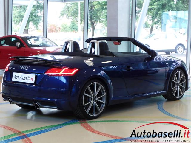 AUDI TT usata, con Park Distance Control