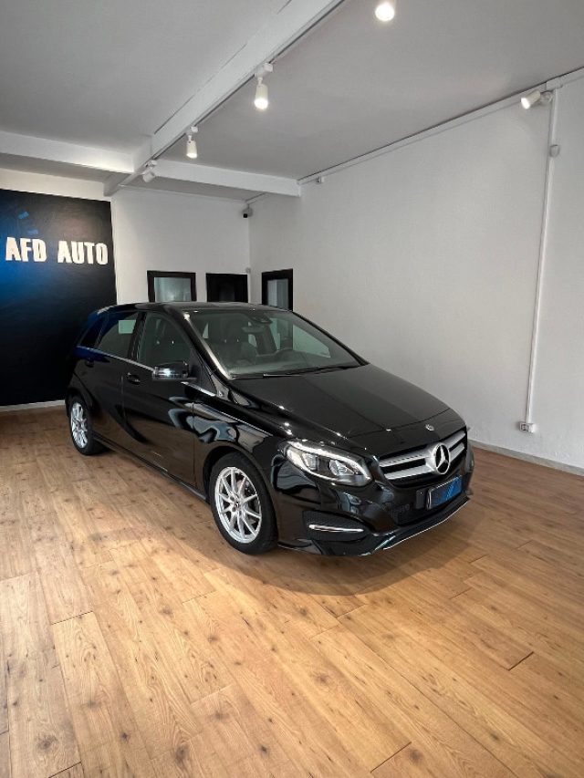 MERCEDES-BENZ B 180 usata, con Airbag