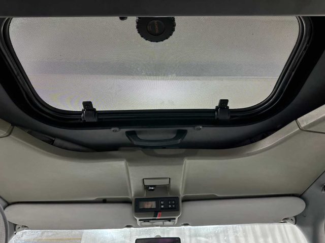 VOLKSWAGEN Transporter usata 15