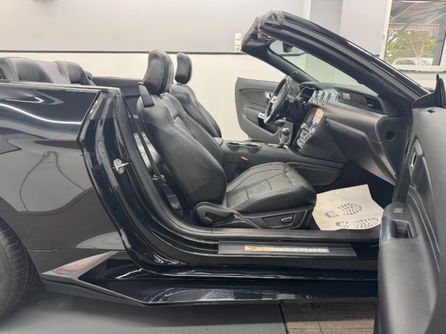 FORD Mustang usata, con ESP