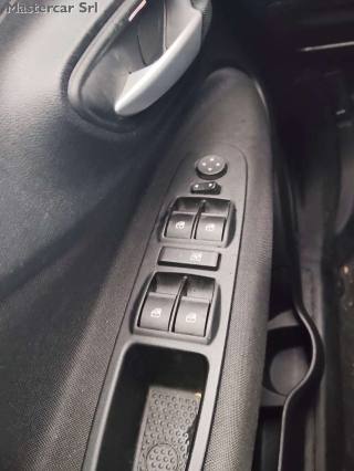 FIAT Punto usata, con USB