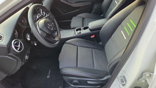 MERCEDES-BENZ A 160 usata, con Interni in pelle