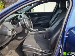 JAGUAR XE usata, con Interni in pelle