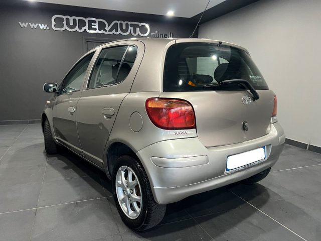TOYOTA Yaris usata, con Boardcomputer
