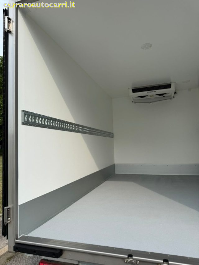 VOLKSWAGEN Crafter usata, con Climatizzatore