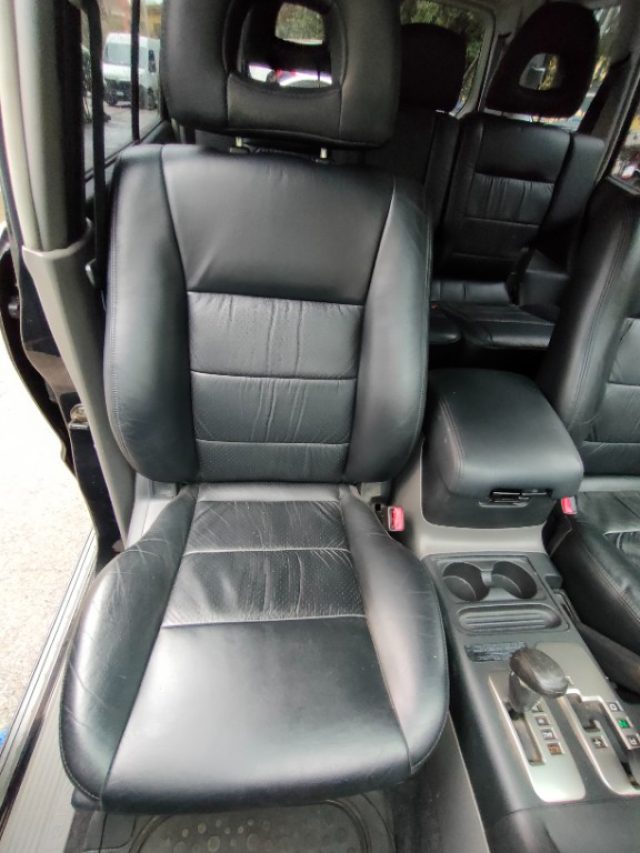 MITSUBISHI Pajero usata, con Fendinebbia