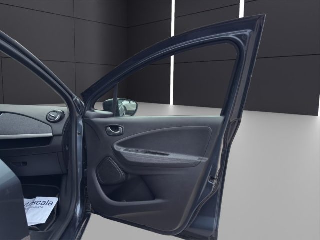 RENAULT ZOE usata, con Fari LED