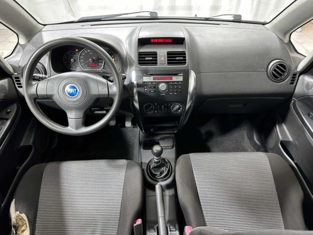 FIAT Sedici usata, con Sedile posteriore sdoppiato